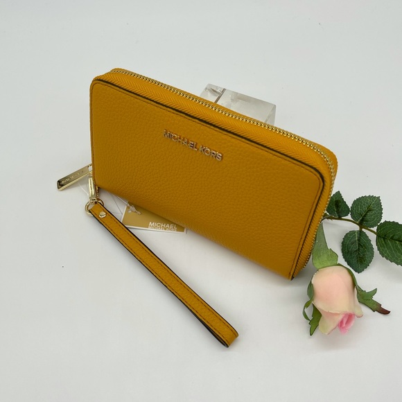 Michael Kors Large Flat MF Phone Case Wallet Marigold - Picture 5 of 10